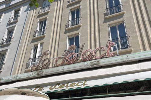 Cafe Le Select Montparnasse in Parijs