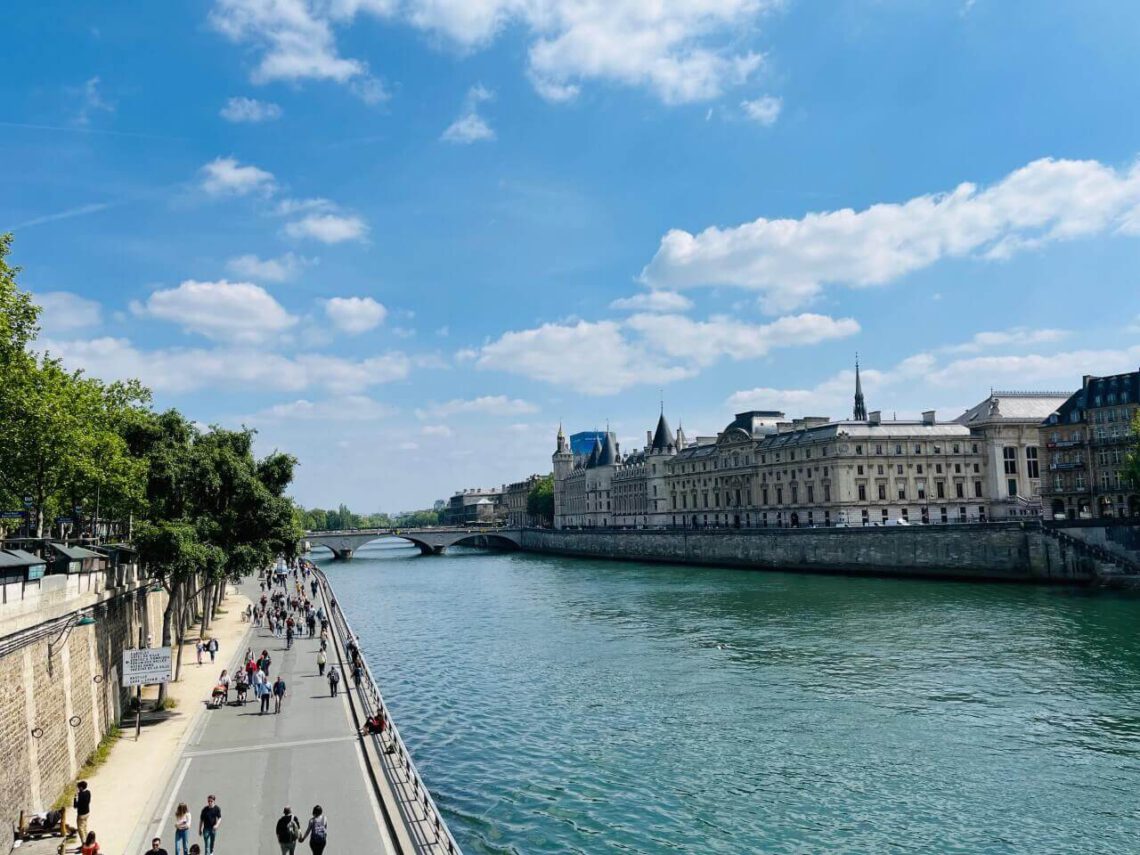 Het verschil tussen Rive Gauche en Rive Droite in Parijs